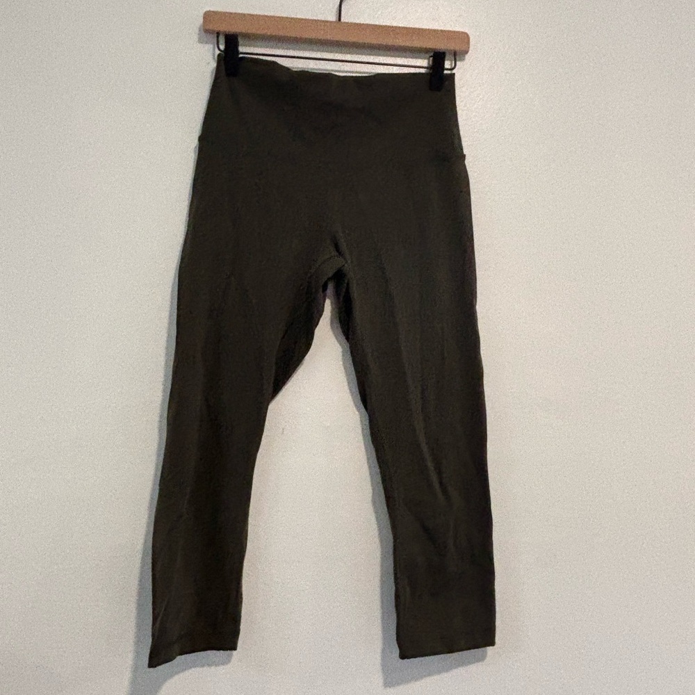 Lululemon leggings size 8